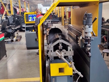 Балансировка измельчителя на станке БС-44-500Н Балансировка измельчителя на станке БС-44-500Н